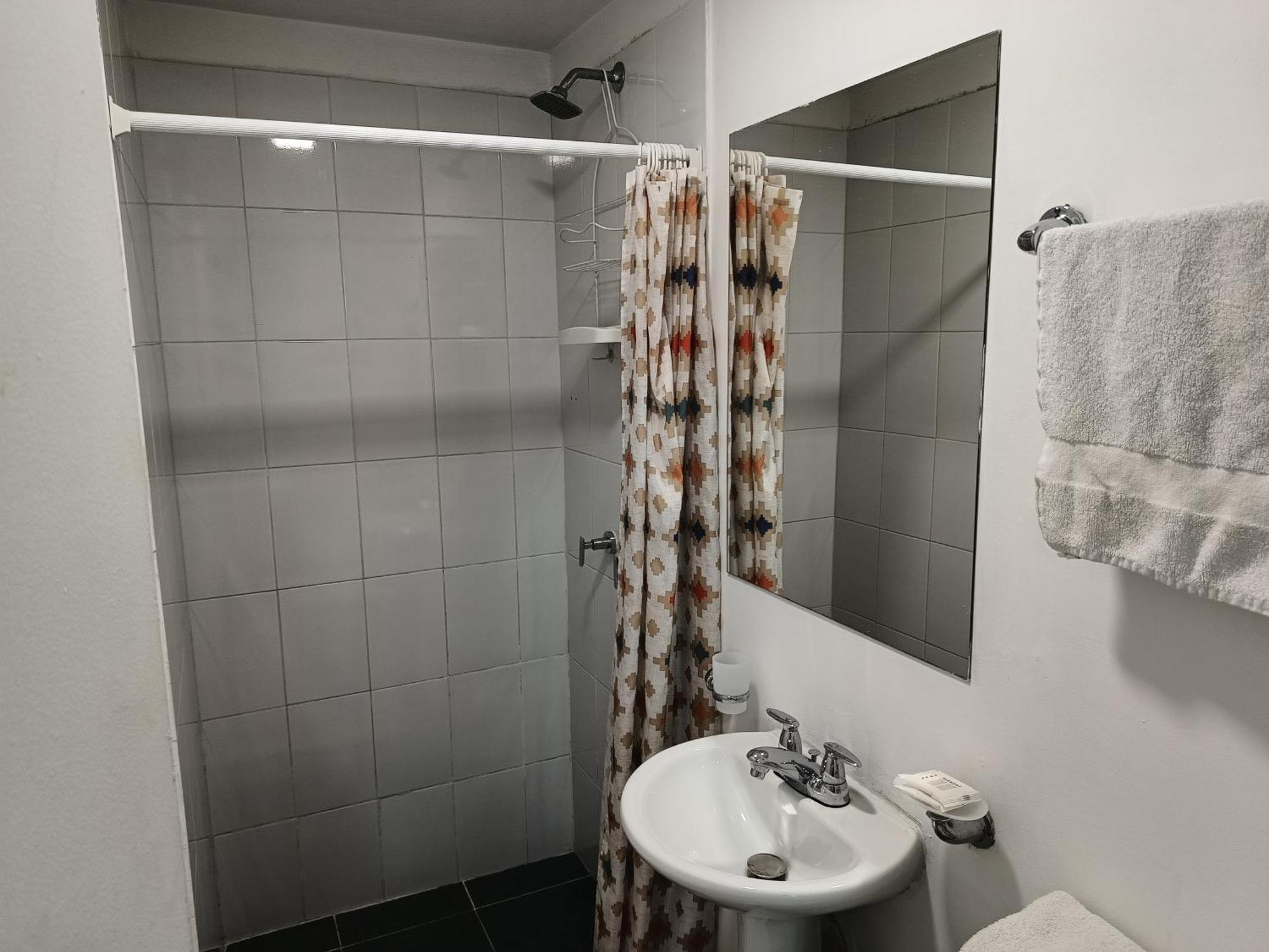 Air Guest House Medellín Extérieur photo